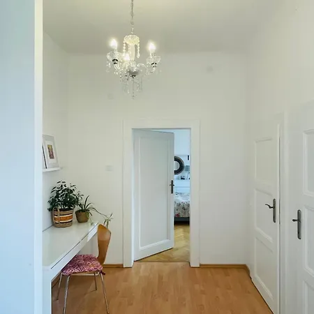 Apartment Blue Church Views - Central, Quiet, Bright - 4th Floor Corner 125m2