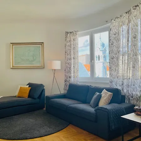Blue Church Views - Central, Quiet, Bright - 4th Floor Corner 125m2 *