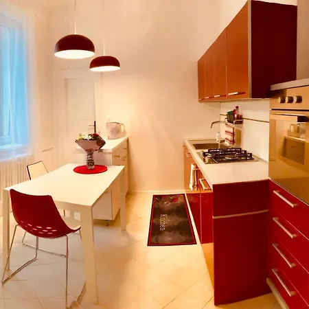 Blue Church Views - Central, Quiet, Bright - 4th Floor Corner 125m2 Apartment